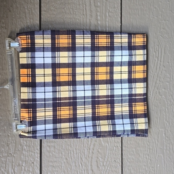 PrettyLittleThing Yellow Check Print Mini Skirt 6 - Picture 8 of 9